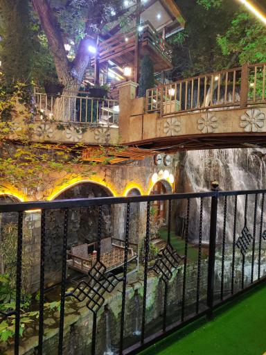 عکس رستوران کوروش