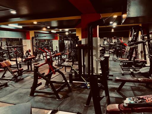 عکس باشگاه بدنسازی آروندا