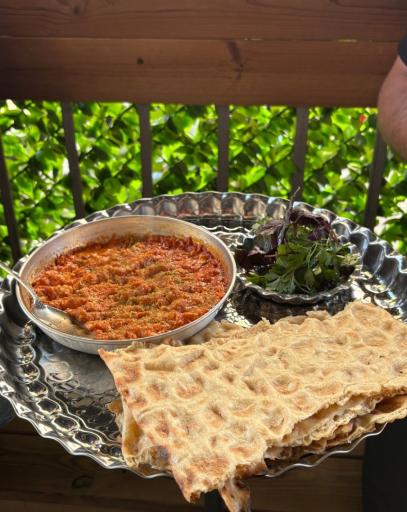 عکس کافه مثلث