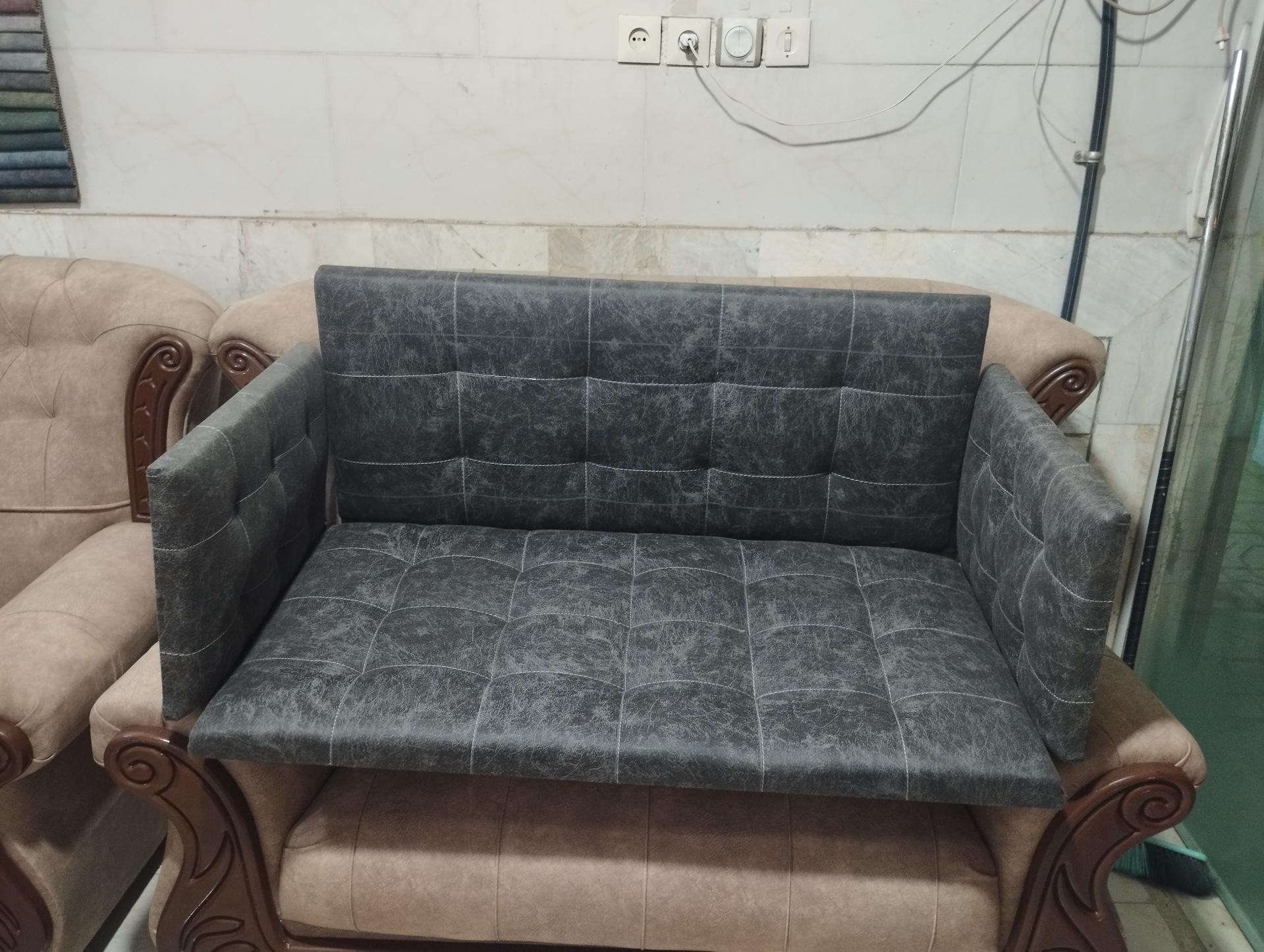 عکس گروه تولیدی مبلمان چوب سرخ