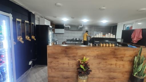 عکس صبحانه سرا آونگ