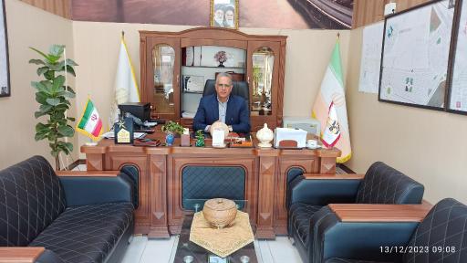 عکس مسکن بزرگ سیاه تیری 