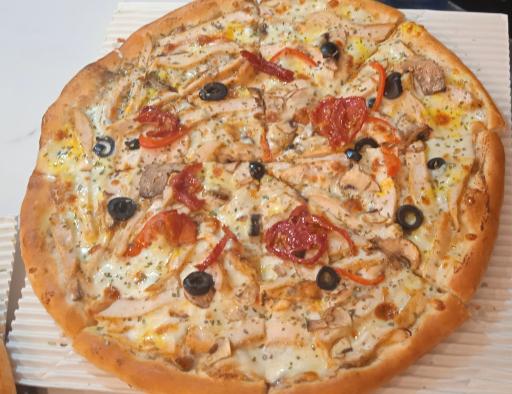 عکس رستوران ایتالیایی کتیبه