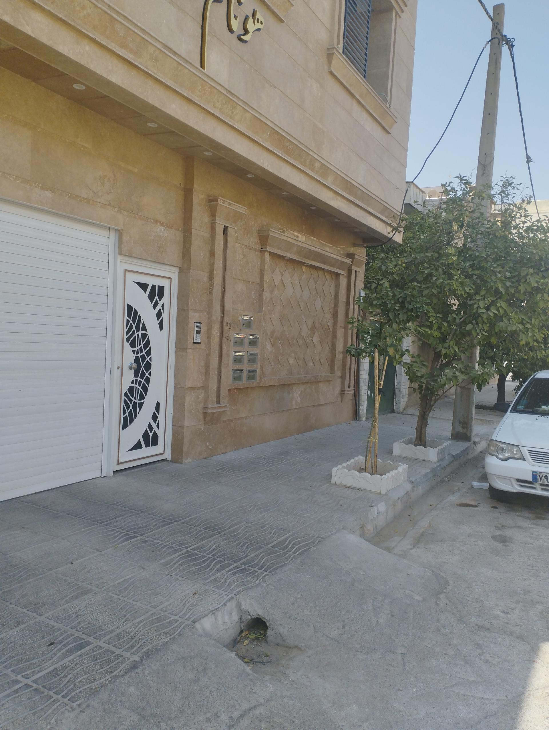 عکس مجتمع مسکونی هونام