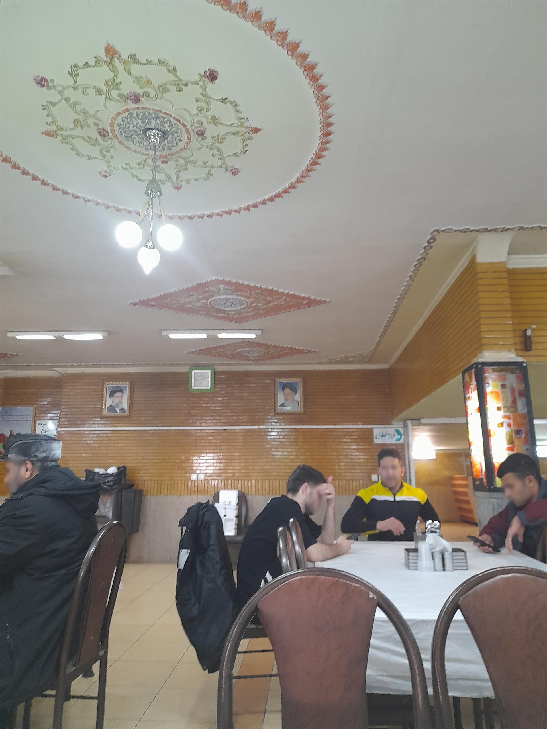 عکس رستوران انصارالحسین 