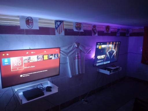 عکس کافه گیم سانتیاگو