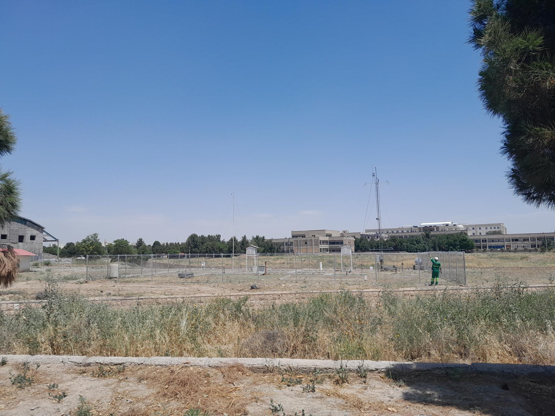 عکس ایستگاه هواشناسی دانشگاه فردوسی مشهد