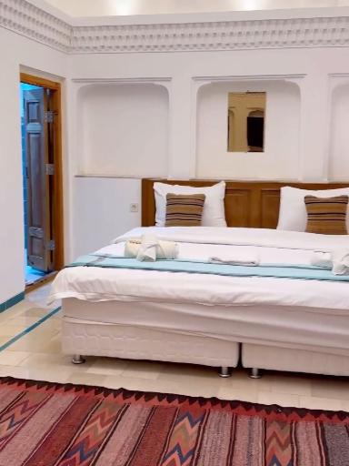 عکس هتل سنتی کتروا