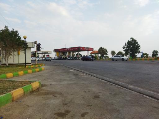 عکس پمپ بنزین اخلاقی بندر امام حسن