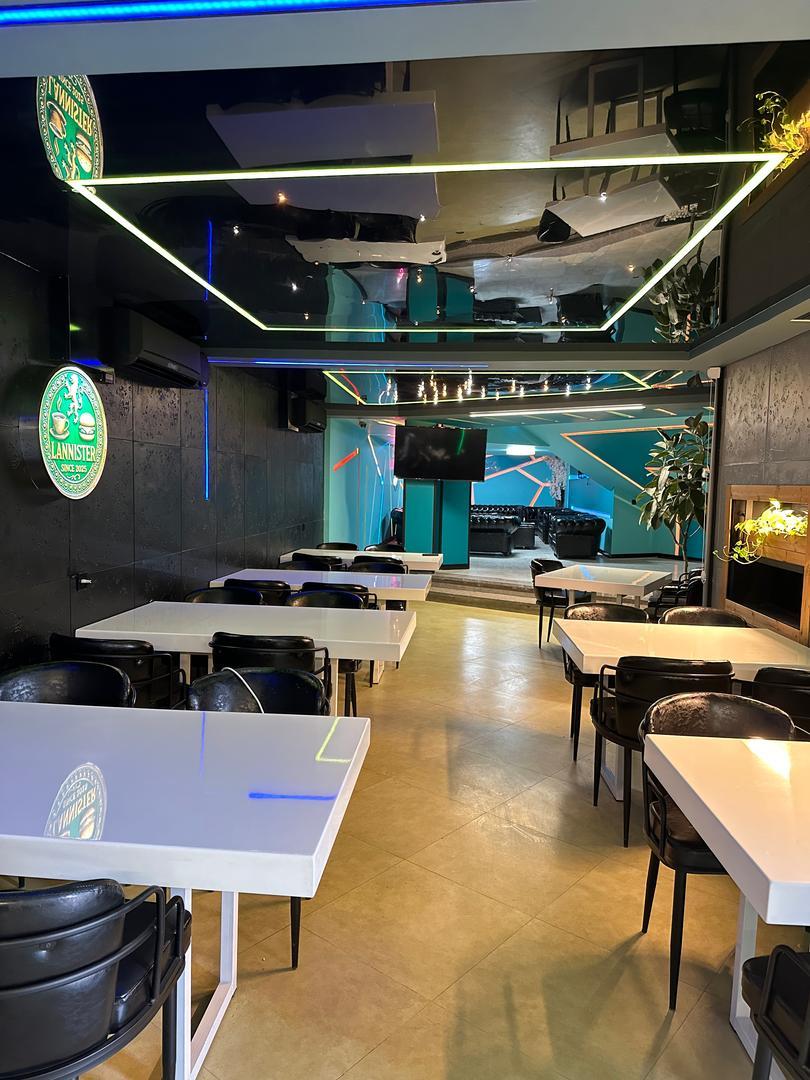 عکس کافه رستوران لنیستر