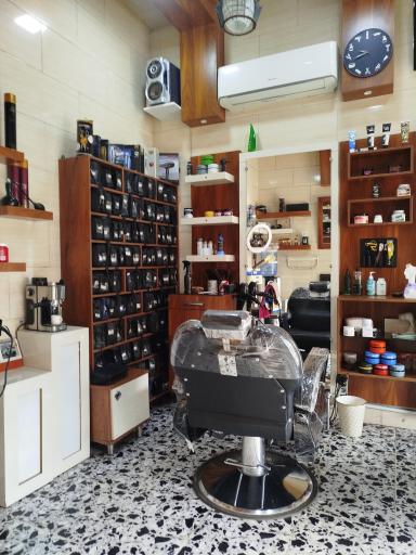 عکس آقای آرایشگر 