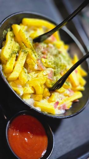 عکس باغچه خانوادگی مارینا