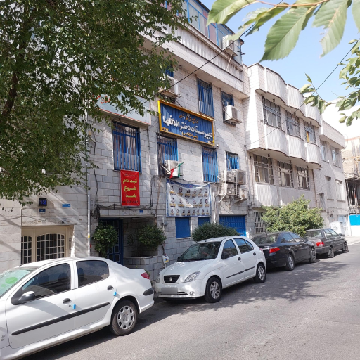 عکس دبیرستان دخترانه گلها/کانون زبان