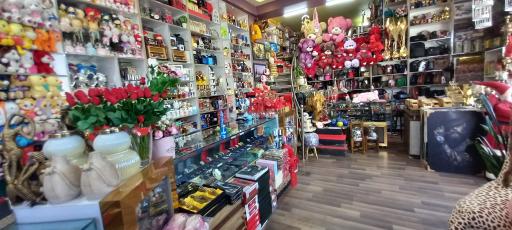 عکس کادویی سیدزاده