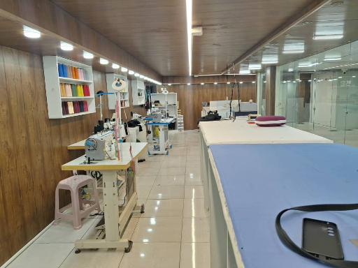 عکس خیاطی فرهاد