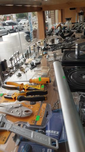 عکس فروشگاه یراق آلات وانیا