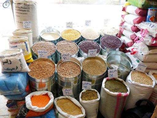 عکس پخش مواد غذایی ملت