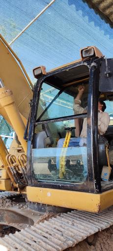 عکس شیشه اتومبیل پارس 