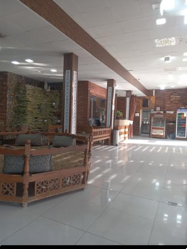 عکس رستوران سنتی مرکزی