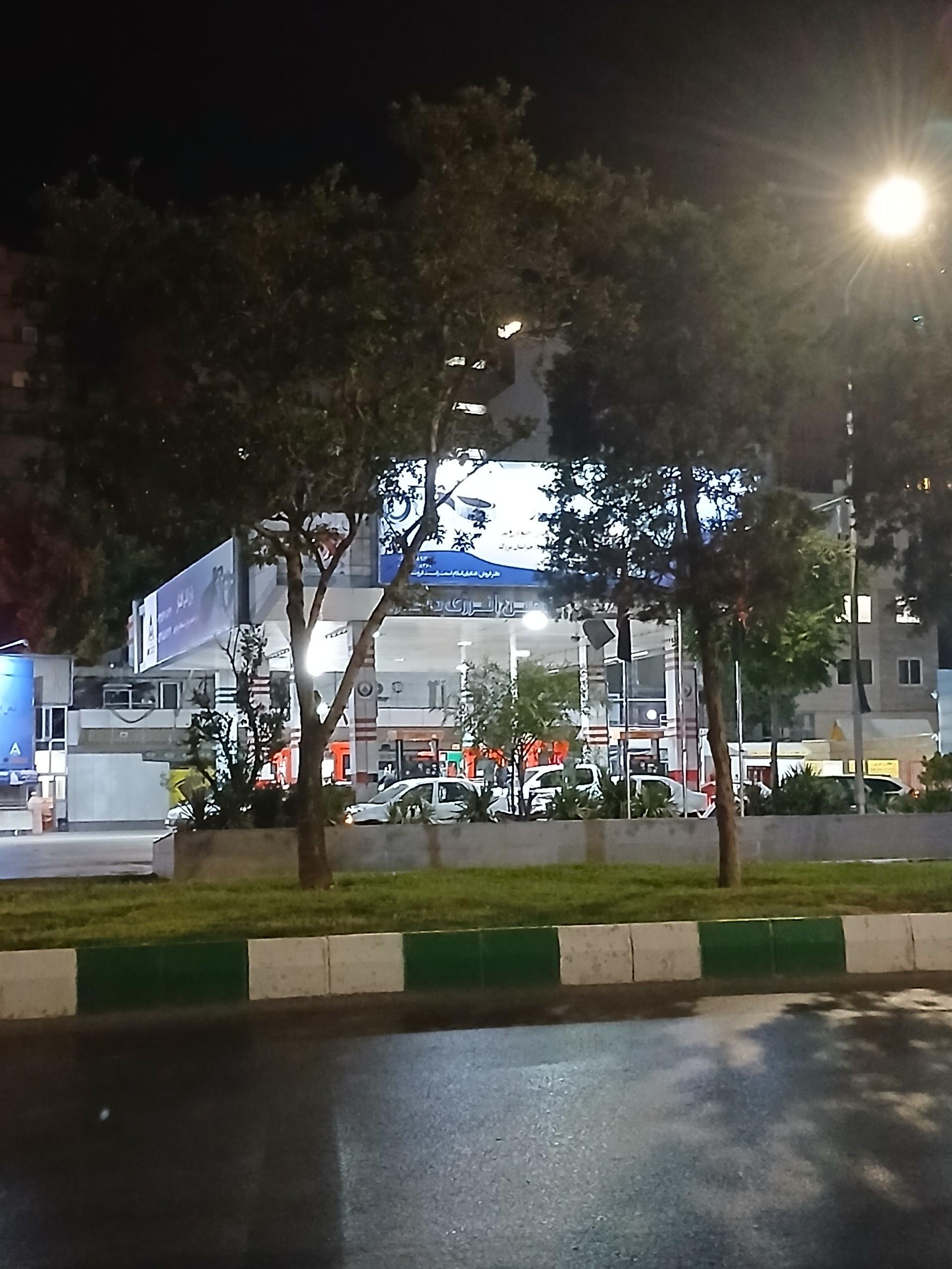 عکس جایگاه سوخت 102 پزشكی