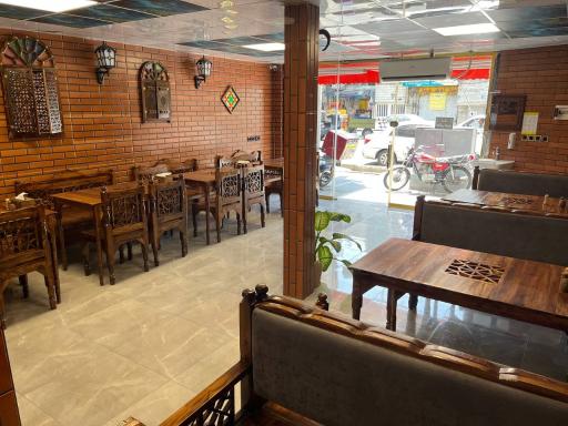 عکس رستوران سنتی دیزی خان