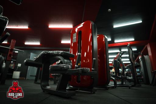 عکس باشگاه بدنسازی رِدلاین