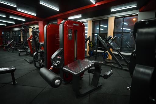 عکس باشگاه بدنسازی رِدلاین