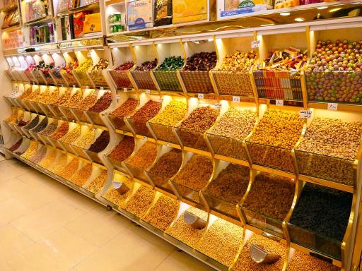 عکس سوهان پزی و زعفران سزاوار