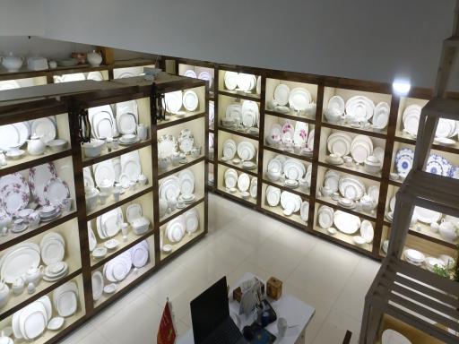 عکس نمایندگی رسمی چینی زرین 