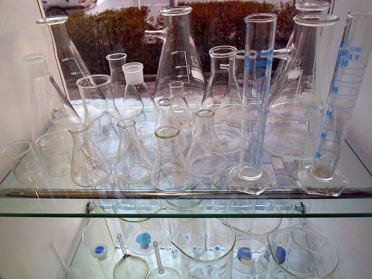 عکس آراد شیمی