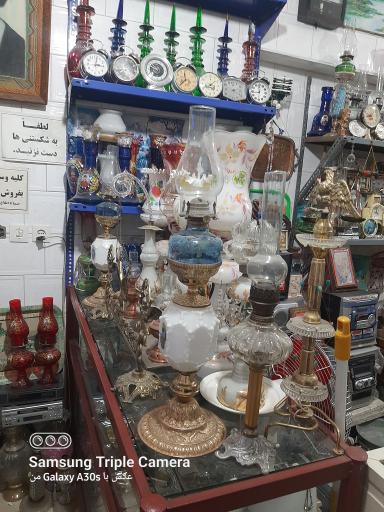 فروشگاه وسایل قدیمی