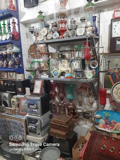 عکس فروشگاه وسایل قدیمی