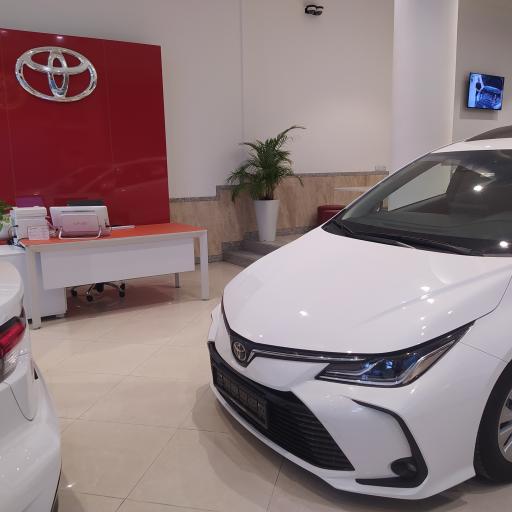 عکس نمایندگی تویوتا صالحی