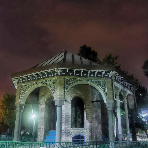 عکس عمارت کلاه فرنگی قصر