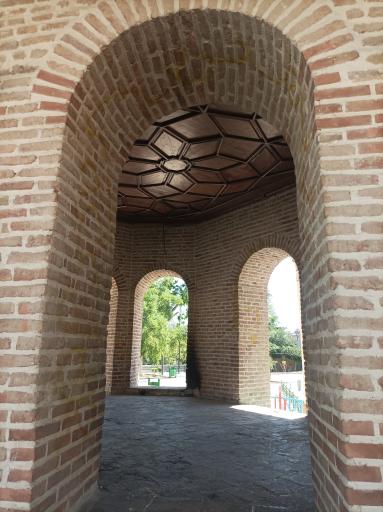 عکس عمارت کلاه فرنگی قصر