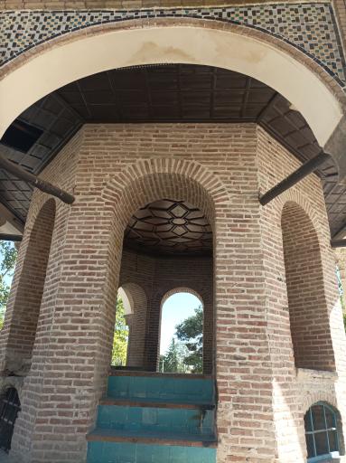 عکس عمارت کلاه فرنگی قصر
