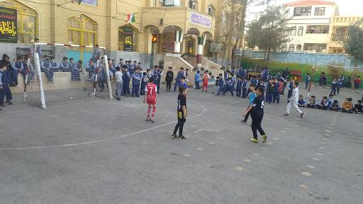 عکس دبستان و دبیرستان متوسطه اول شیخ بهاالدینی