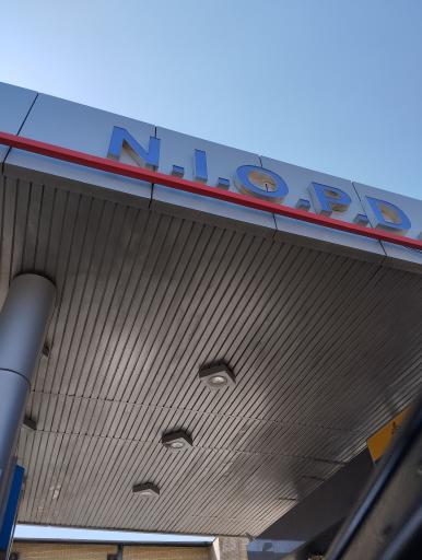 عکس پمپ بنزین غیاث الدین جمشید