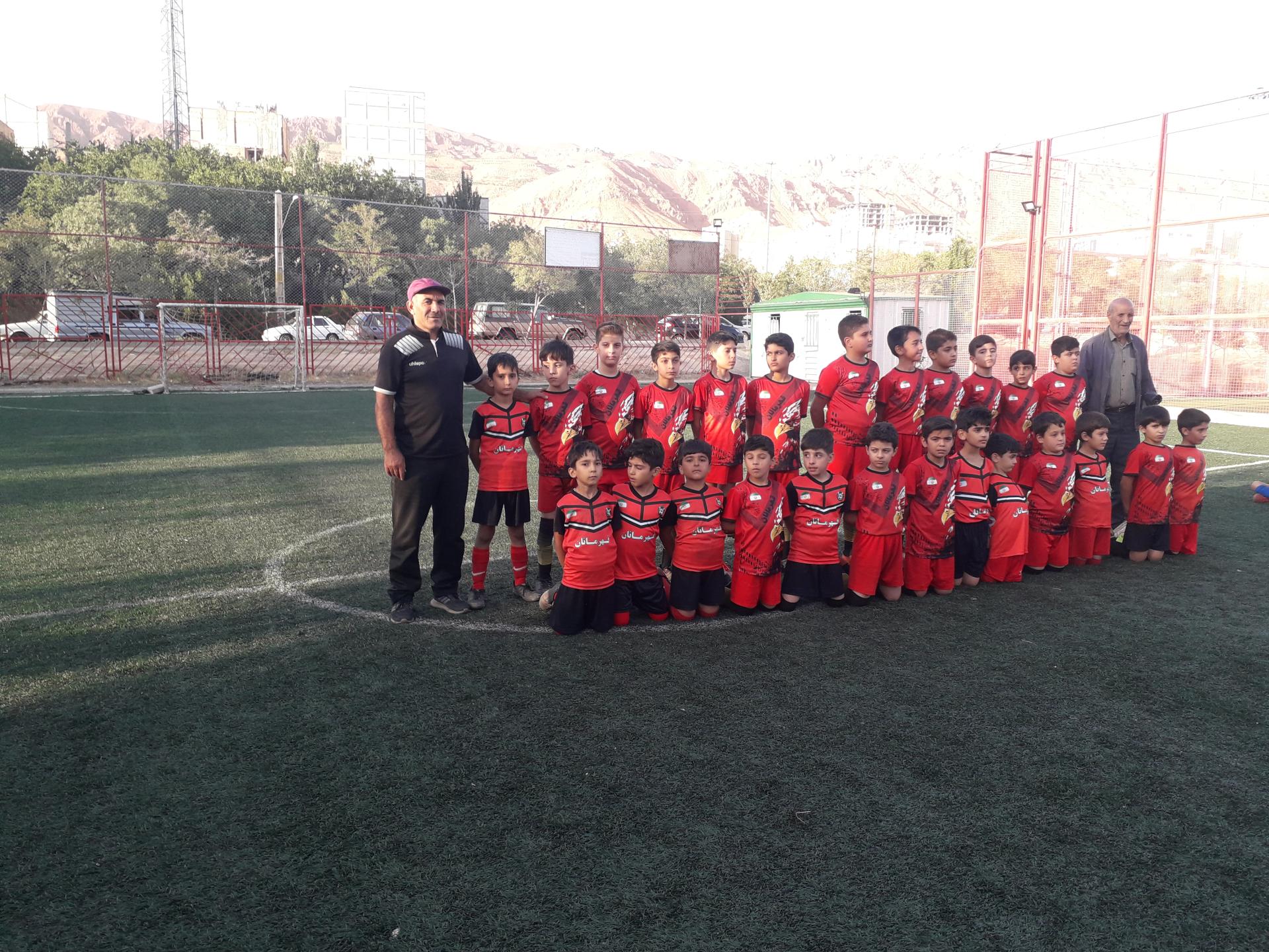 عکس زمین چمن شهید علیپور 