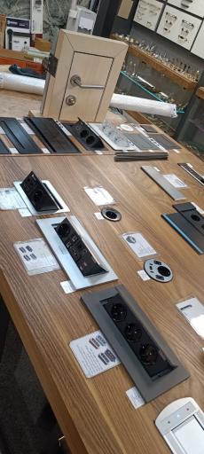 عکس فروشگاه تجهیز یراق