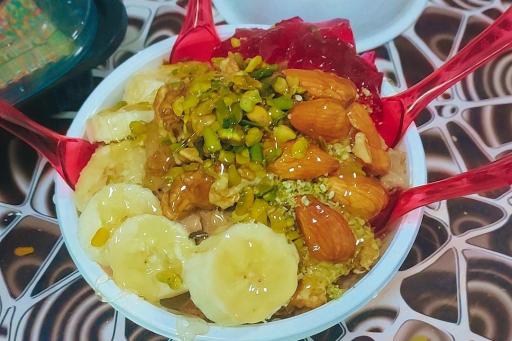 عکس قنادی بستنی آی بال