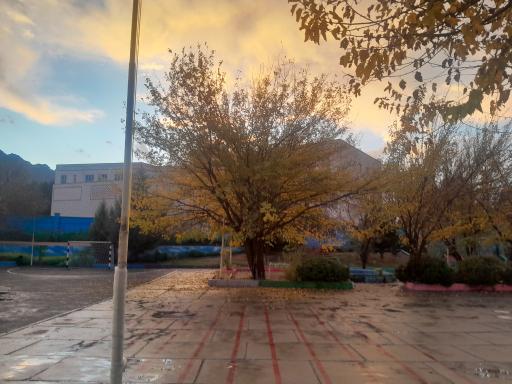 عکس مرکز آموزشی فرزانگان