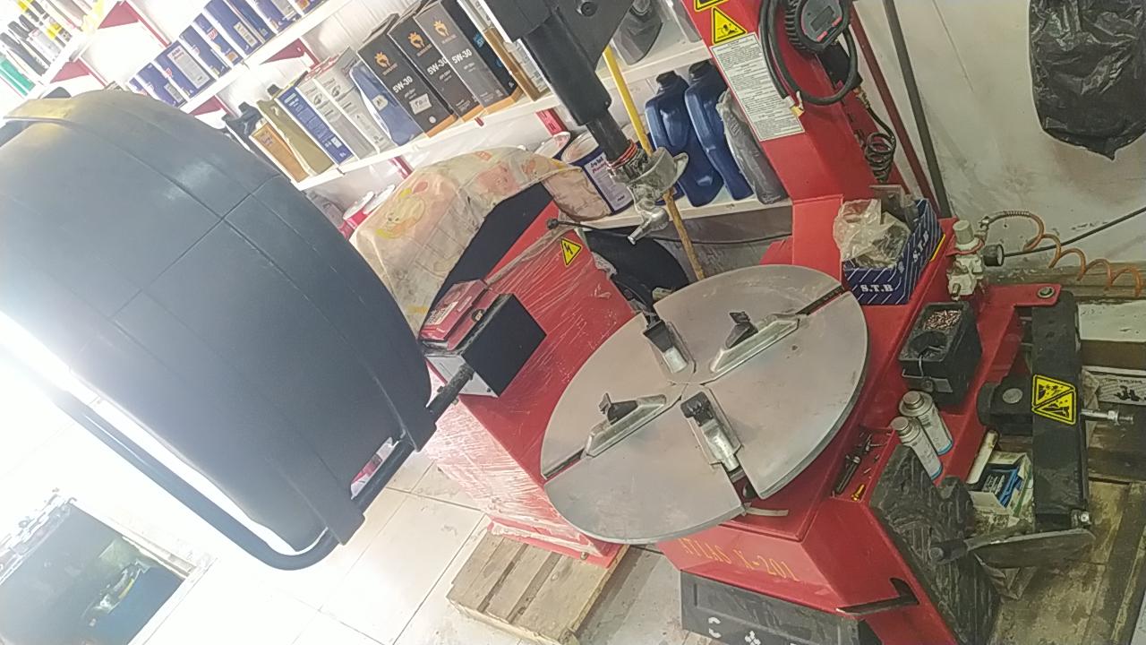 عکس تعویض روغن قلی زاده