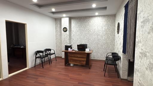 مرکز روانشناسی دکتر نرگس نوری زاده 