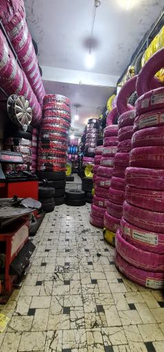 عکس فروشگاه لاستیک افتخاری