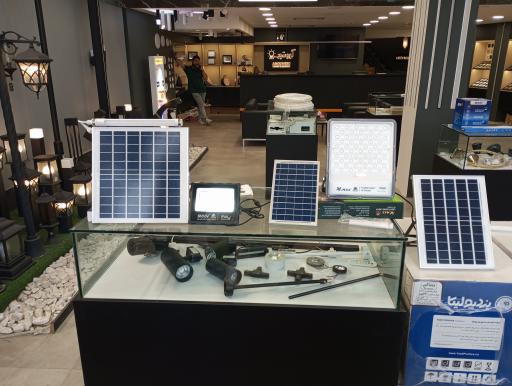  فروشگاه برق و روشنایی آموشید