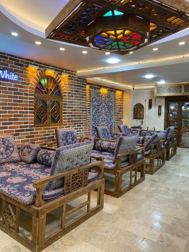 عکس کافه کباب رز سفید