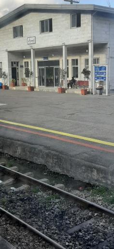 عکس ایستگاه راه آهن زیراب