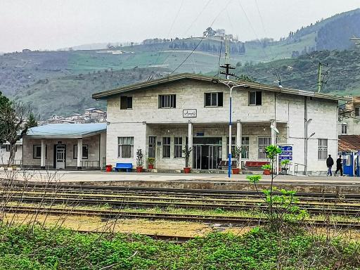 عکس ایستگاه راه آهن زیراب