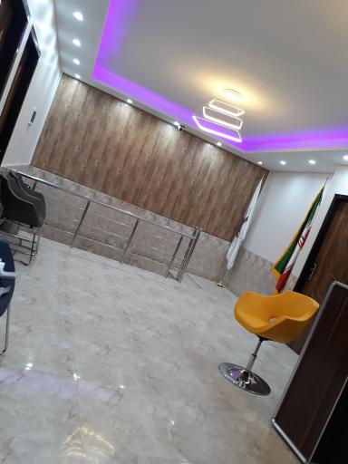 عکس آموزشگاه زبان اردیبهشت 